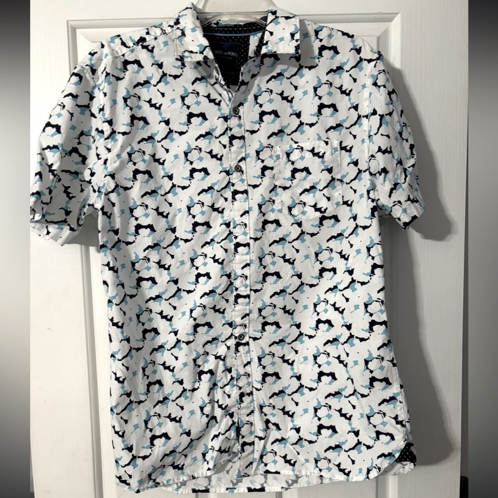 Men’s large casual button up- Across the Pond brand